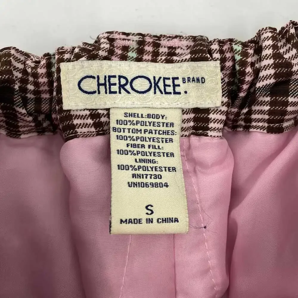 Cherokee stay warm